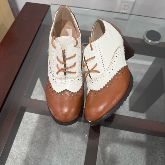 Women’s Oxford Leather Lace-up Mid Chunky Heel - Picture 8 of 8